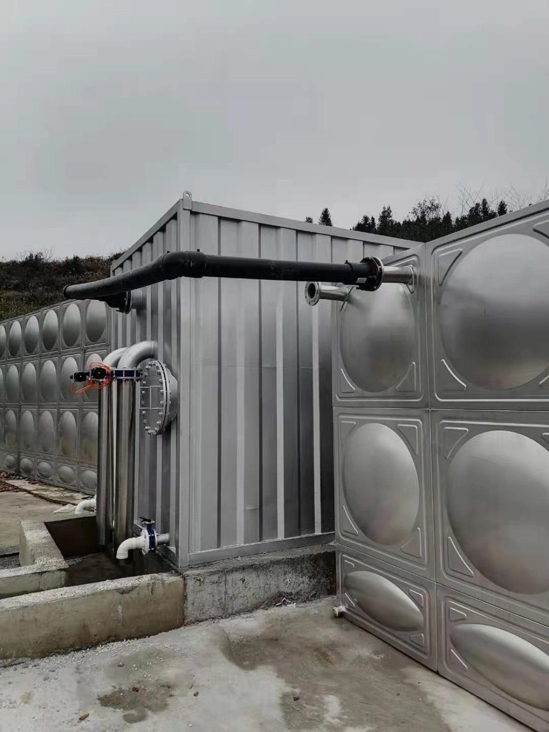 湘西鳳凰一體化不鏽（xiù）鋼淨水器